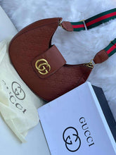 Gucci - Red Handbag