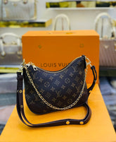 Louis Vuitton - Shoulder Bag